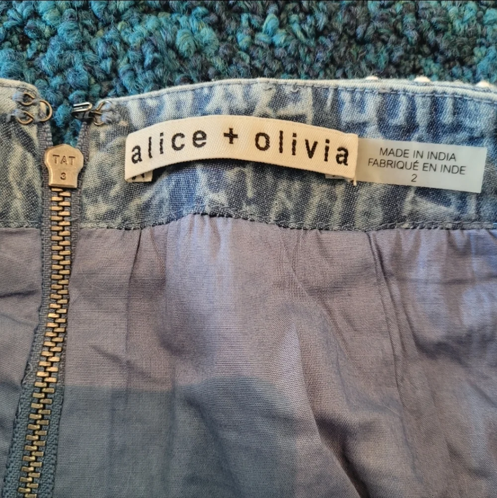 ALICE + OLIVIA Marisa White Embellished Detail Blue Denim Shorts